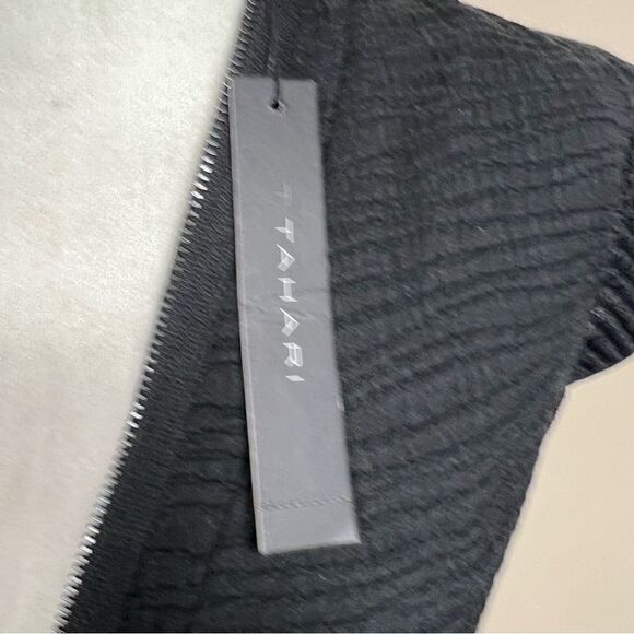 Tahari black sheath dress with silver zipper front Sz 2 - Picture 9 of 9
